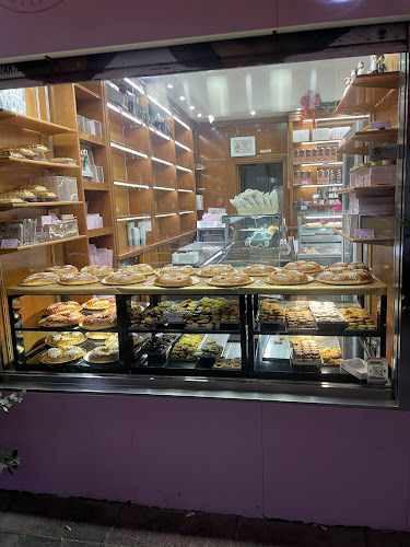 Fotografia tomada fuera de Pastelería La Oriental Sin gluten - Pastelería en Madrid, Madrid