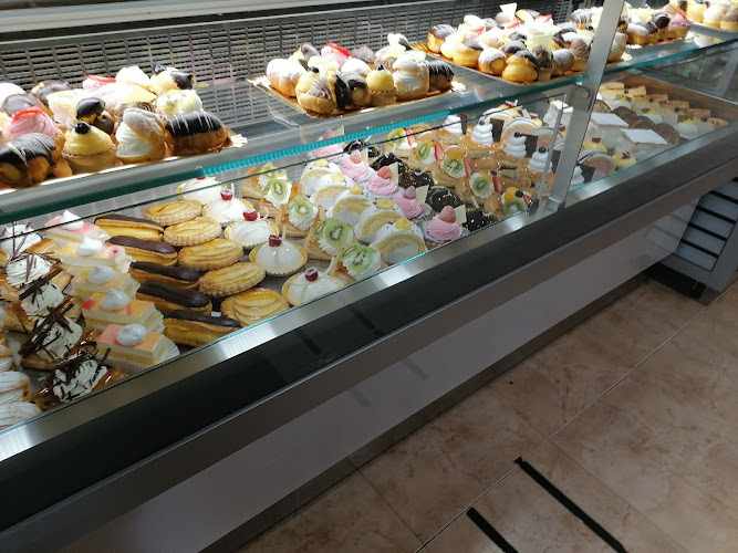 Fotografia tomada fuera de Confitería Choqueiro - Pastelería en Narón, A Coruña