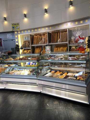 Fotografia tomada fuera de Horno La Tornada - Forn de pa en Barcelona, Barcelona