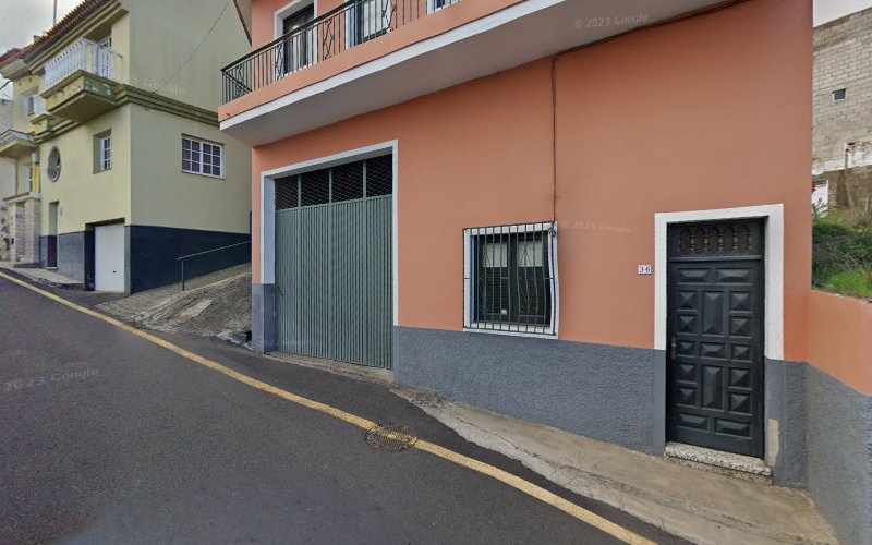 Fotografia tomada fuera de Bollería Moral - Panadería en Cruz Santa, Santa Cruz de Tenerife