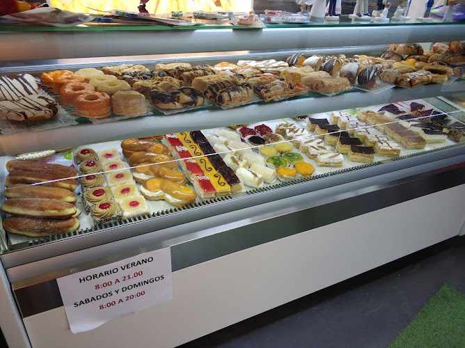 Fotografia tomada fuera de Pasteleria La Esencia S.L - Panadería en El Sauzal, Santa Cruz de Tenerife