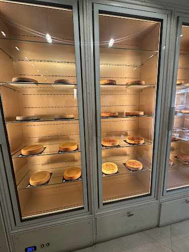 Fotografia tomada fuera de Alex Cordobés - Tienda de tartas en Madrid, Madrid