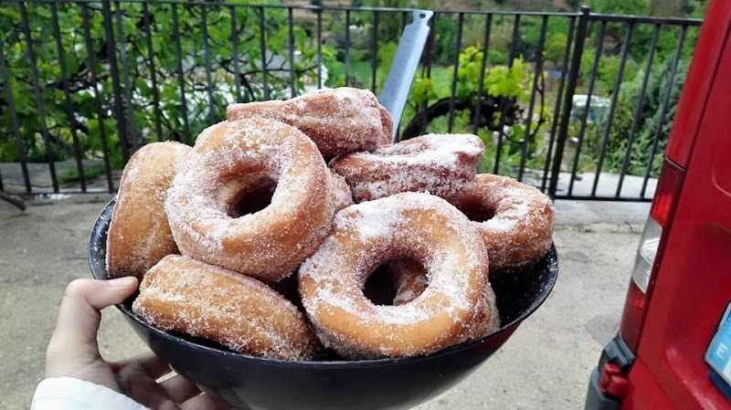 Fotografia tomada fuera de Panadería Hermanos Herrera Los Perolillas - Panadería en Beas de Segura, Jaén