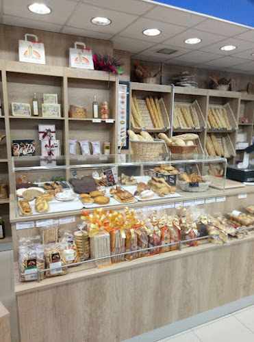 Fotografia tomada fuera de Panaderia BM - Ogiberri - Panadería en Portugalete, Vizcaya