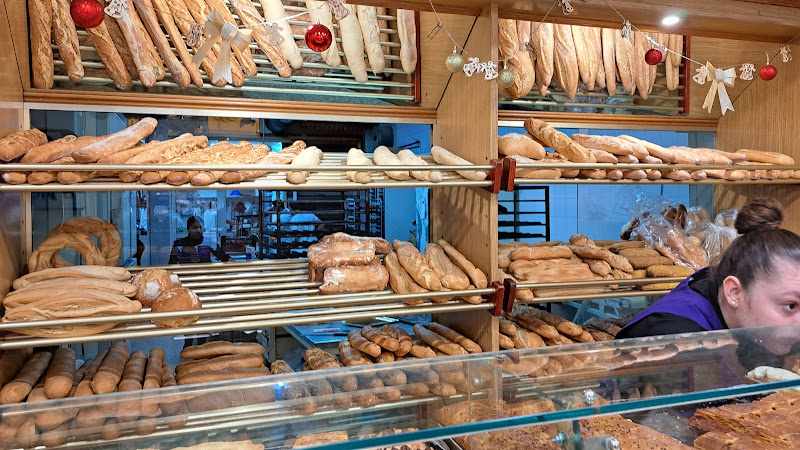 Fotografia tomada fuera de Horno Casa Pepet - Panadería en La Canyada, Valencia