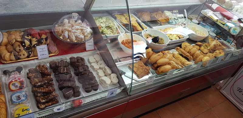 Fotografia tomada fuera de De Casa de Ana - restaurantes en La Cabrera, Madrid