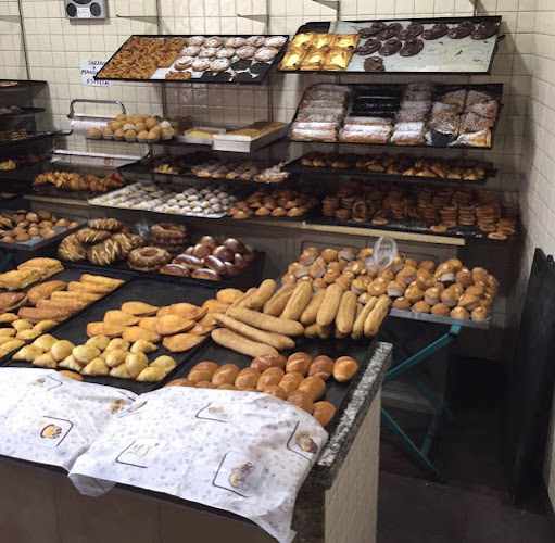 Fotografia tomada fuera de Repostería Alcayna - Panadería en Cieza, Murcia