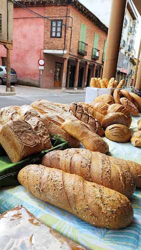 Fotografia tomada fuera de Panaderia El Rinconin - Panadería en Cogorderos, León