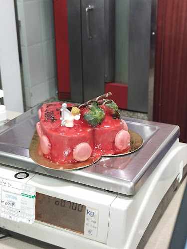 Fotografia tomada fuera de Panadería Del Rosal - Panadería en Almería, Almería