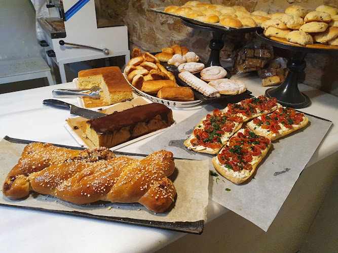 Fotografia tomada fuera de Forn artesà Bocinets - Forn de pa en El Masroig, Tarragona