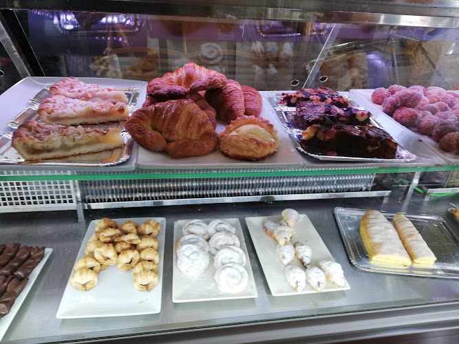 Fotografia tomada fuera de Forn de pa Gisbert - Forn de pa en Els Pallaresos, Tarragona