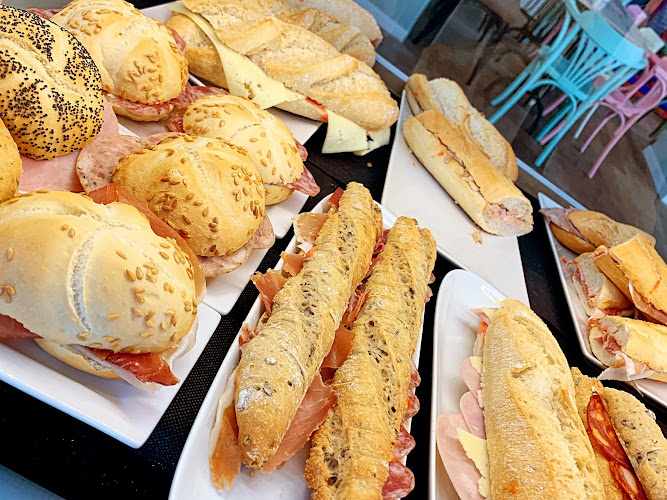 Fotografia tomada fuera de Forn de Pa Santa Caterina - Forn de pa en Vinyols i els Arcs, Tarragona