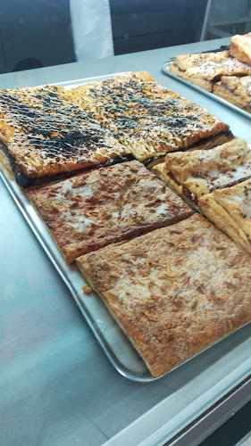 Fotografia tomada fuera de Forn Pastisseria Juncosa - Forn de pa en Montbrió del Camp, Tarragona