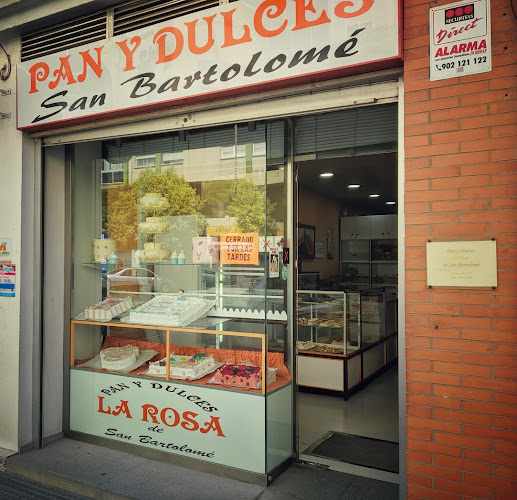 Fotografia tomada fuera de Pan Y Dulces San Bartolomé La Rosa - Panadería en Huelva, Huelva