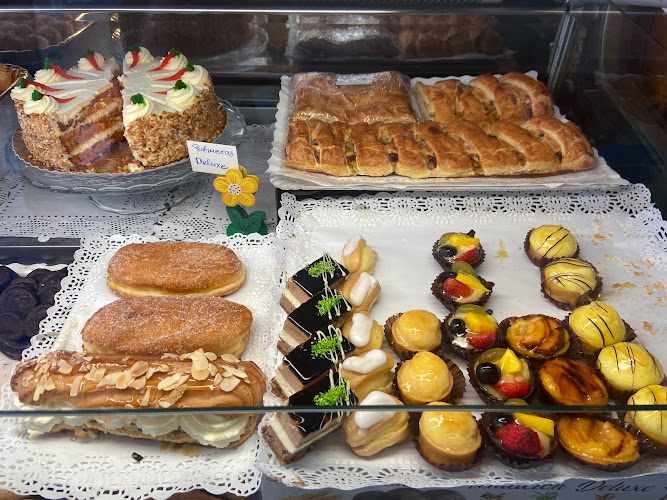 Fotografia tomada fuera de Pan, Café Tú Eliges Bollería - cafeterías en Aranda de Duero, Burgos