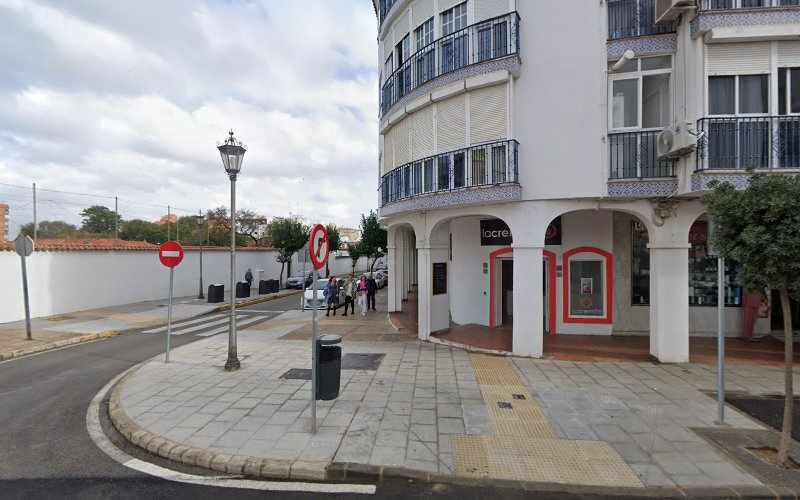 Fotografia tomada fuera de Panadería La Cremita San Fernando - Panadería en San Fernando, Cádiz