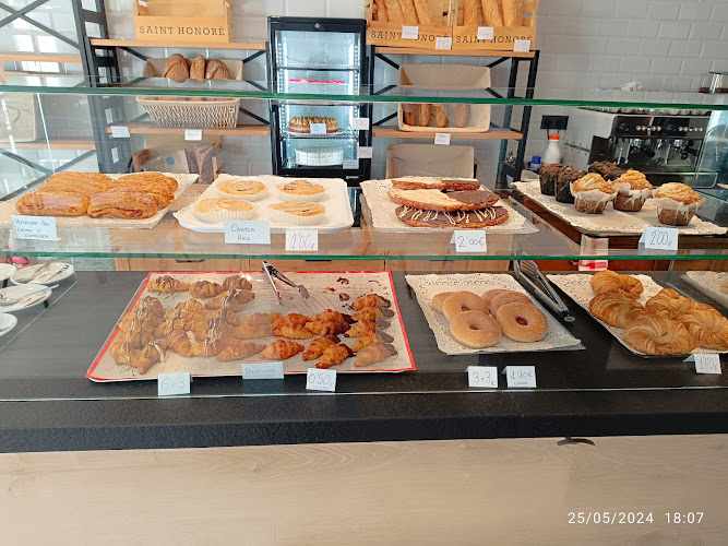 Fotografia tomada fuera de Bar El Provenzal, Pastelería cafeteria - restaurantes en Salamanca, Salamanca