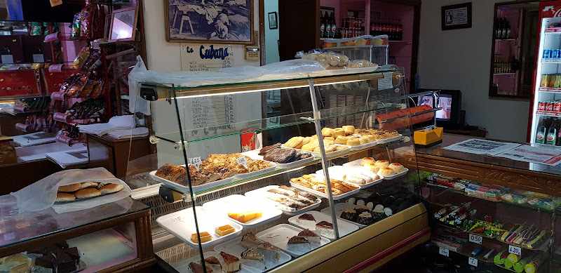 Fotografia tomada fuera de Pastelería la Cubana - Pastelería en Badajoz, Badajoz