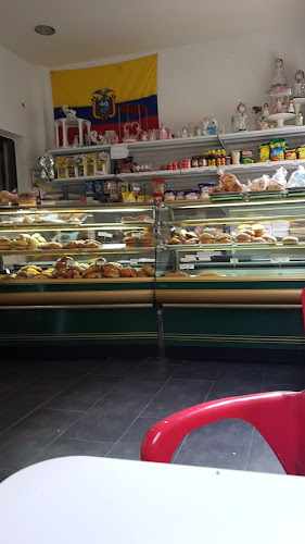 Fotografia tomada fuera de Panaderia Y Pasteleria San Francisco de Quito - Panadería en Madrid, Madrid