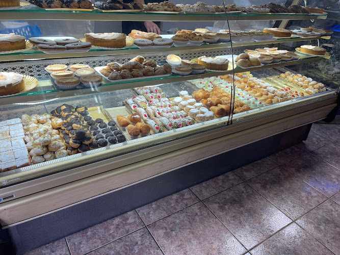 Fotografia tomada fuera de Pasteleria Italiana - Confectionery store en Las Galletas, Santa Cruz de Tenerife