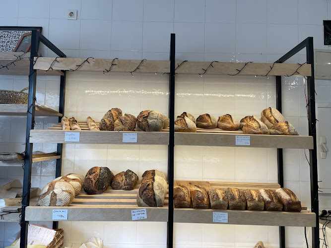 Fotografia tomada fuera de Nur Bakery - Panadería en Órgiva, Granada