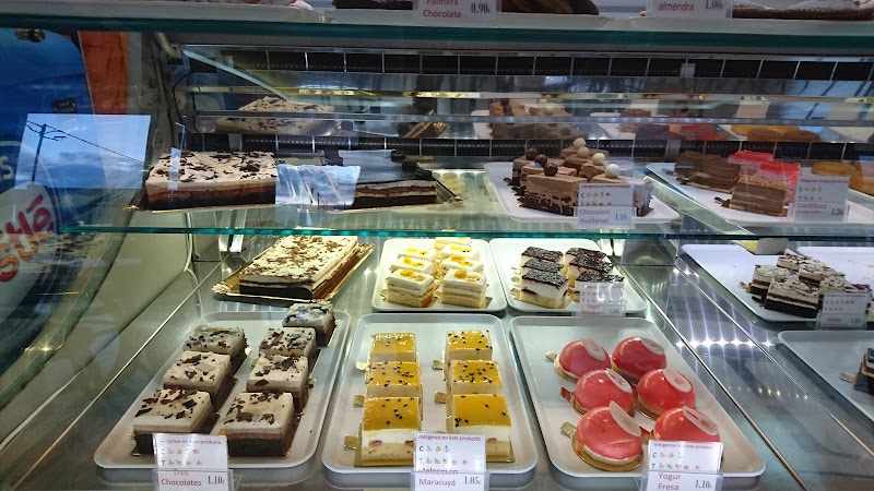 Fotografia tomada fuera de Pastelería Delicias - Pastelería en Icod de los Vinos, Santa Cruz de Tenerife