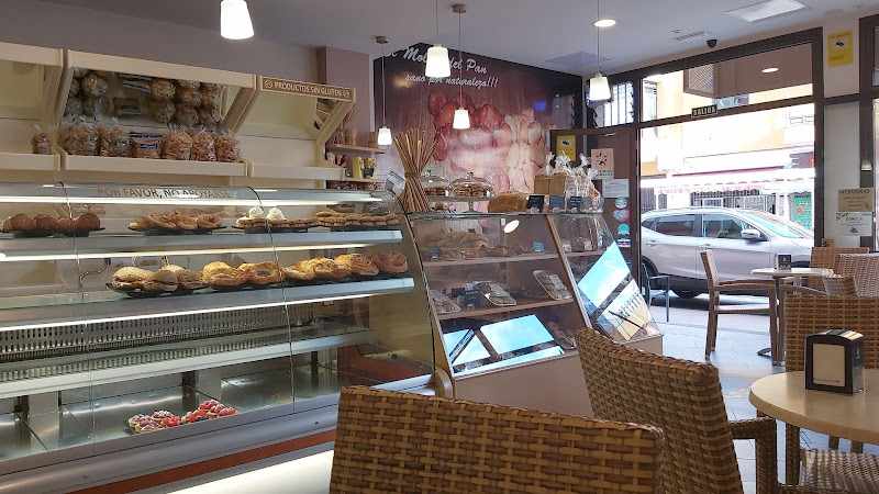 Fotografia tomada fuera de El Molino del Pan , Pan , dulces, repostería y café - Panadería en Los Realejos, Santa Cruz de Tenerife