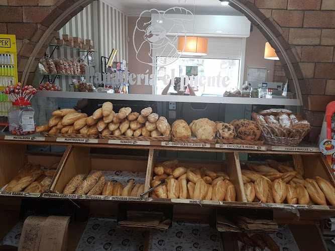 Fotografia tomada fuera de Panadería El Puente - Panadería en Los Realejos, Santa Cruz de Tenerife