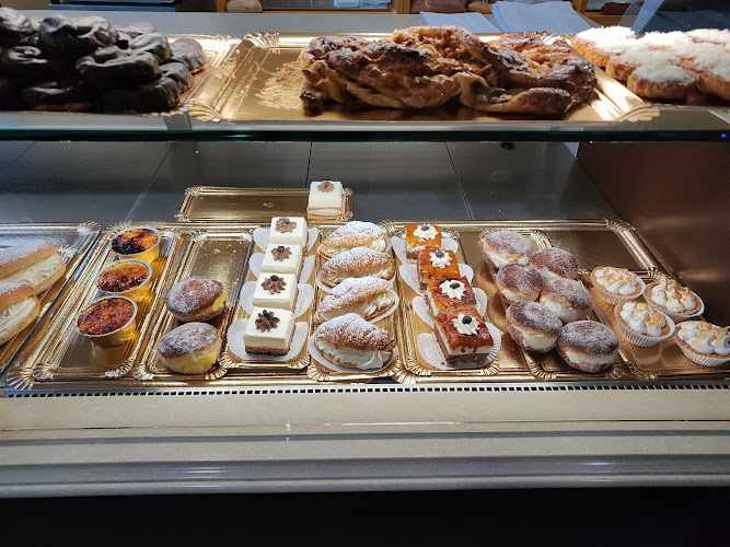 Fotografia tomada fuera de Tahona La Vega - Panadería en Haro, La Rioja
