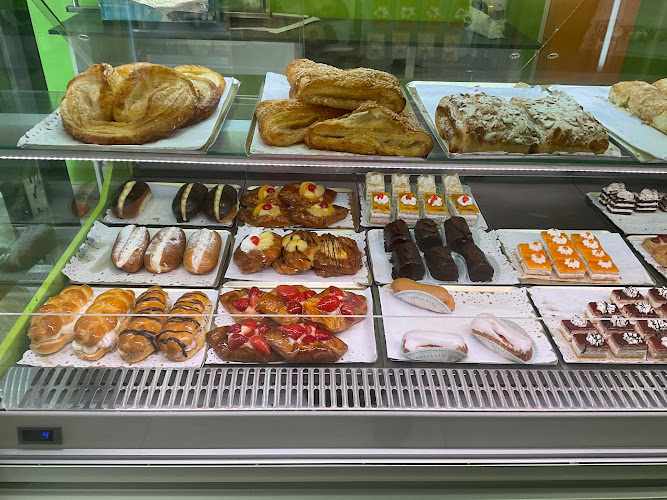 Fotografia tomada fuera de Pasteleria Pantarajal Boutique - Bäckerei en Gran Tarajal, Las Palmas