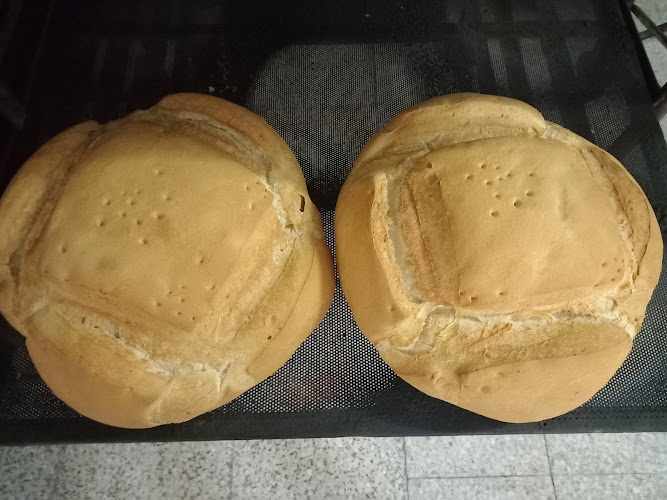 Fotografia tomada fuera de Panadería Mª Carmen Malagón - Panadería en Fuente Tójar, Córdoba