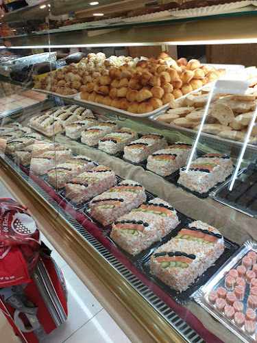 Fotografia tomada fuera de Horno Fuencaliente - Panadería en Valencia, Valencia