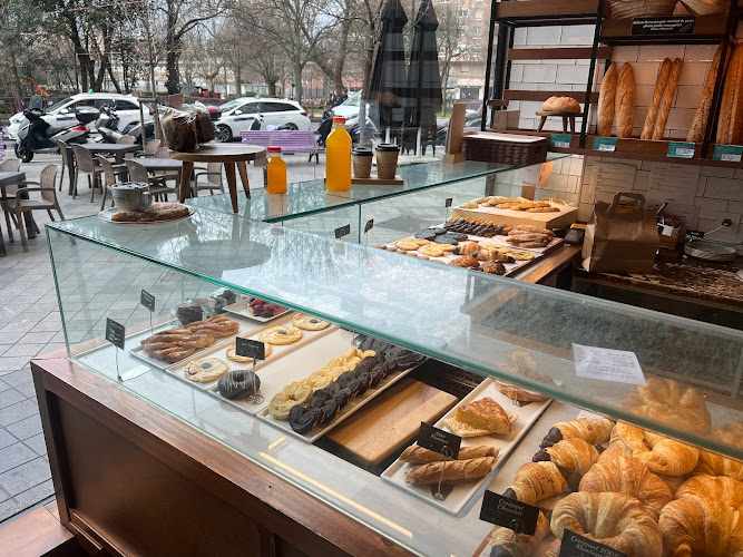 Fotografia tomada fuera de Santagloria Coffee & Bakery - cafeterías en Valladolid, Valladolid