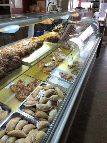 Fotografia tomada fuera de Fleca Granja Les Cases - Panadería en Les Cases d'Alcanar, Tarragona
