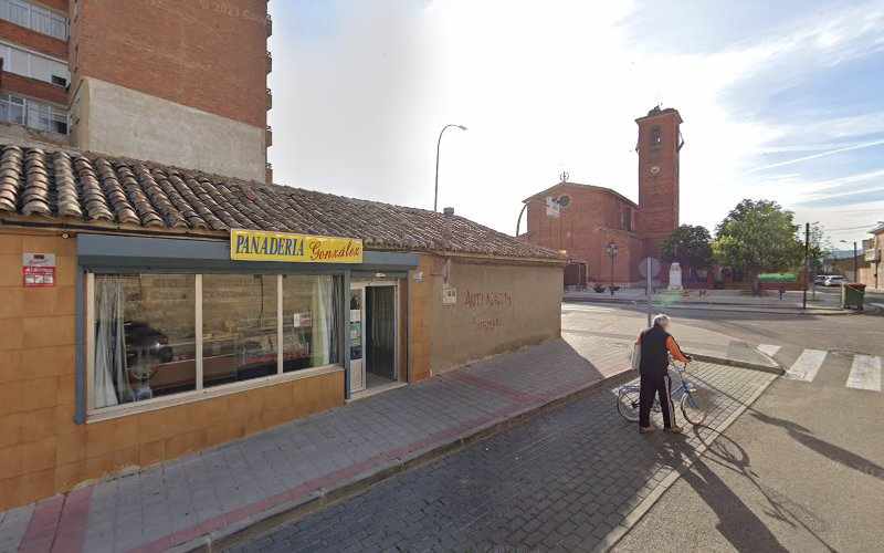 Fotografia tomada fuera de Panadería González - Panadería en Venta de Baños, Palencia