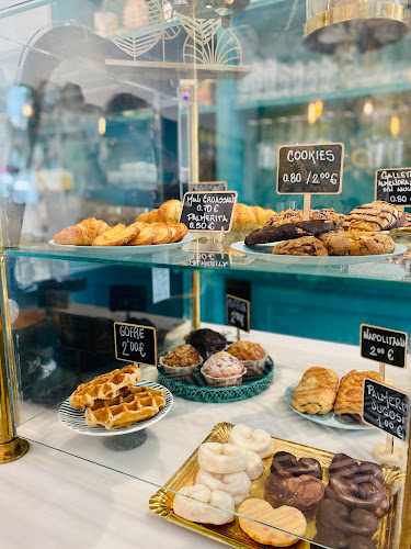 Fotografia tomada fuera de Seara Café - Cafetería en Madrid, Madrid