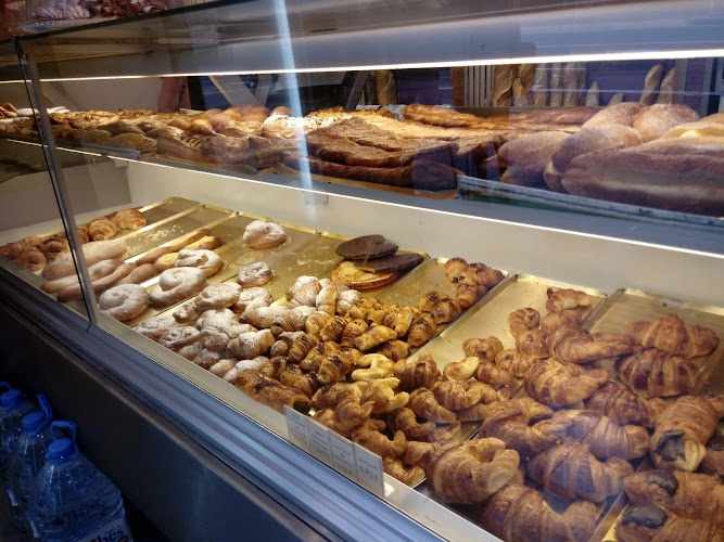 Fotografia tomada fuera de Panadería Victoria - Panadería en Tarragona, Tarragona