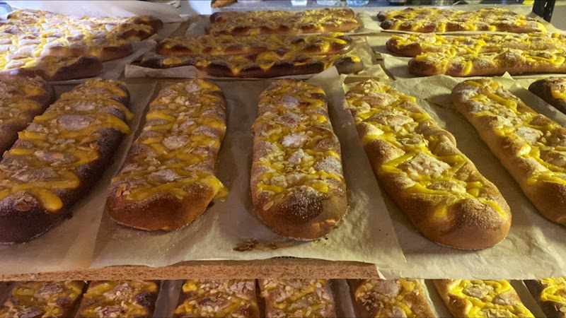 Fotografia tomada fuera de Fleca Pedret - Forn de pa en Falset, Tarragona