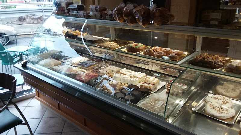 Fotografia tomada fuera de Cafeteria Panaderia San jose - cafeterías en Estación de Cártama, Málaga