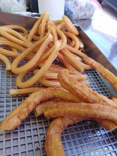 Fotografia tomada fuera de Churrería La Giralda En Chillarón De Cuenca - Churrería en Chillarón de Cuenca, Cuenca