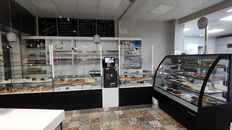 Fotografia tomada fuera de Horno San Francisco - Panadería en León, León