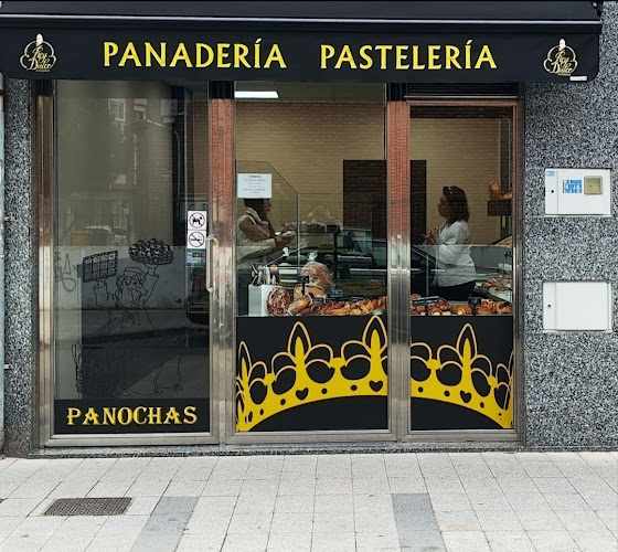 Fotografia tomada fuera de Panadería Rey Dulce - Panadería en Trobajo del Camino, León