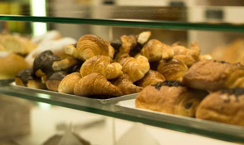 Fotografia tomada fuera de Forn de Pa Pere Llobet - Forn de pa en Figueres, Girona