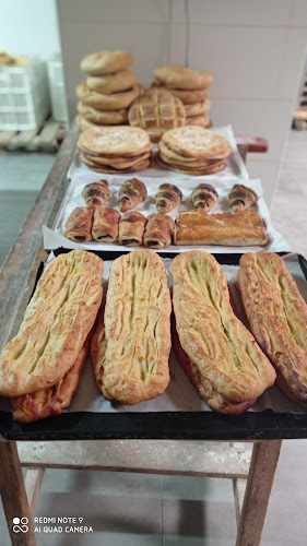 Fotografia tomada fuera de Ana y Emilio Panadería artesana - Panadería en Bogarra, Albacete