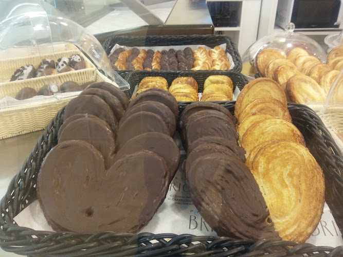 Fotografia tomada fuera de Pastelaría Brioche - Pastelería en O Carballiño, Orense