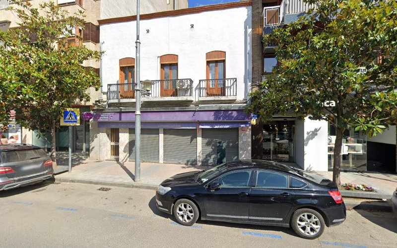 Fotografia tomada fuera de J V San Martín 2006 S L L - Panadería en Binéfar, Huesca