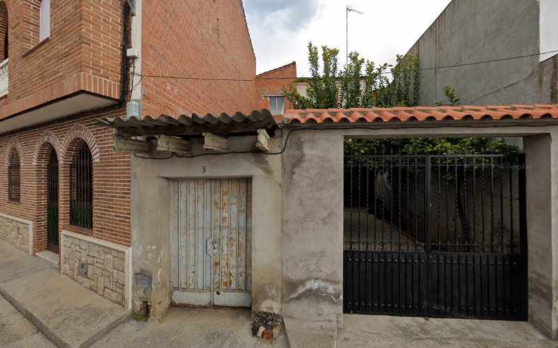 Fotografia tomada fuera de María Luisa Gómez Peinado - Panadería en Torrico, Toledo