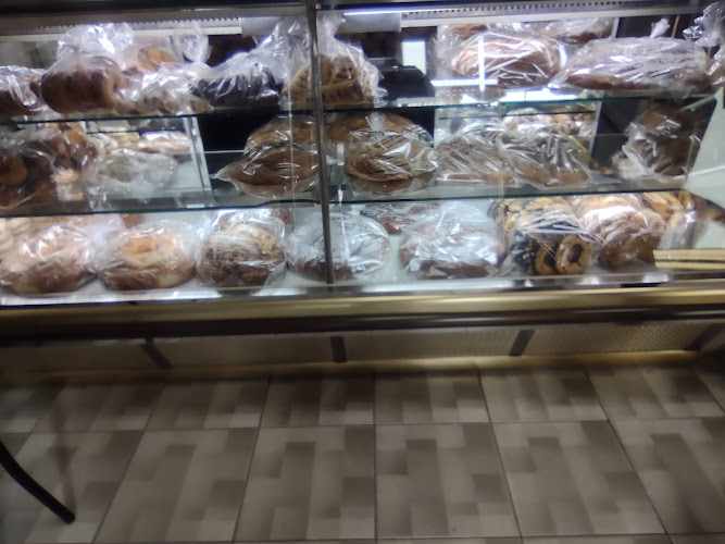 Fotografia tomada fuera de Forn de Pa i Pastisseria David Blasco - Panadería en Benimarfull, Alicante
