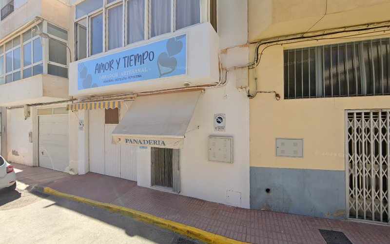 Fotografia tomada fuera de Inés Asensio Jiménez - Panadería en Huércal-Overa, Almería