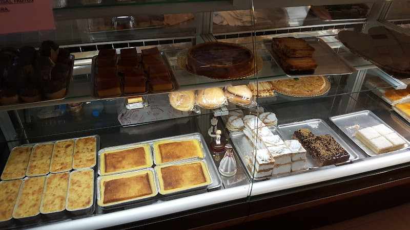 Fotografia tomada fuera de Pastelería El Brillante - Panadería en Córdoba, Córdoba